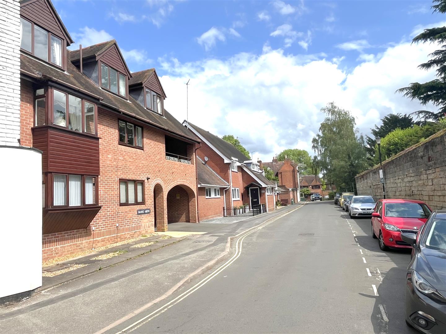 Marks Mews, Castle Lane, Warwick