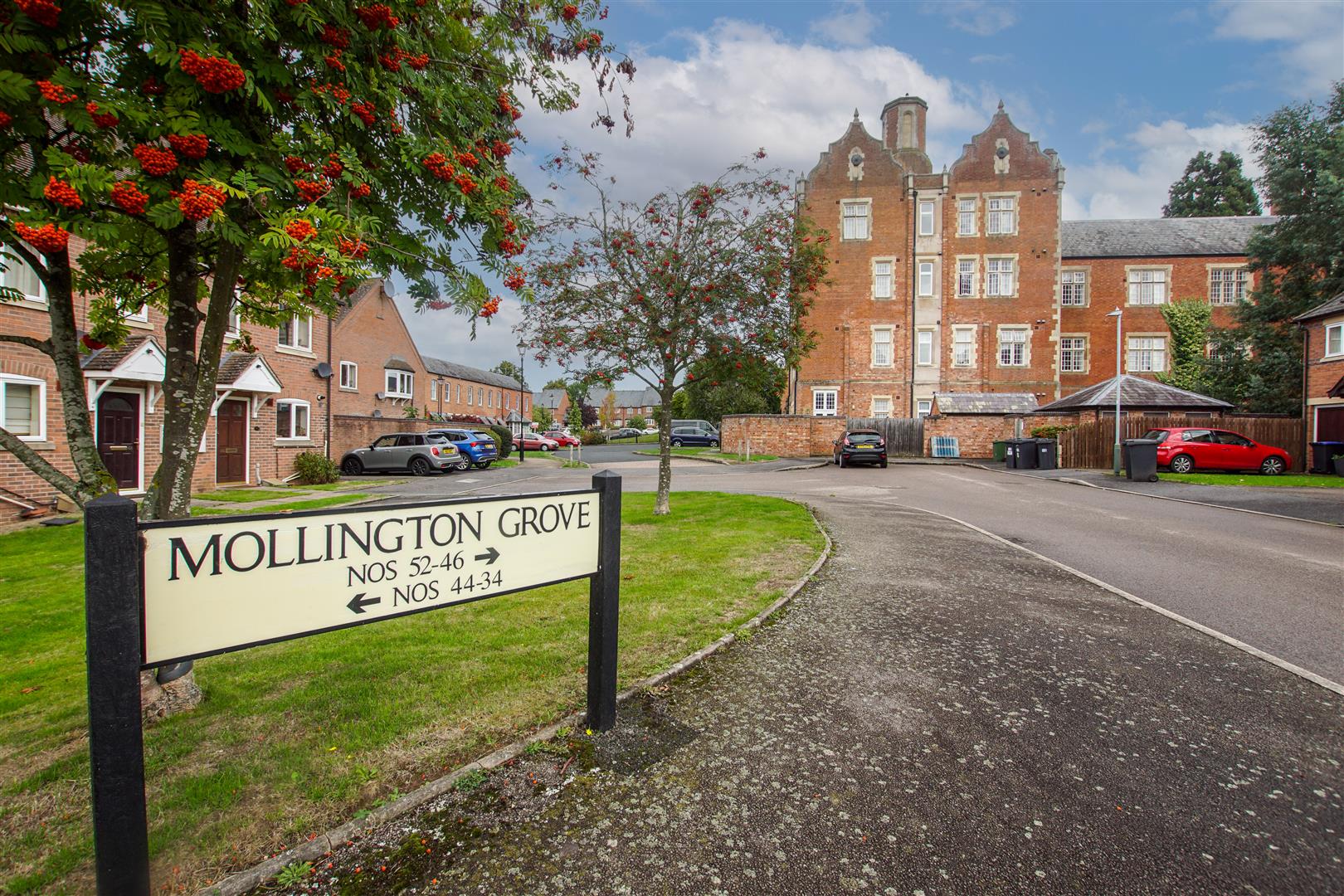 Mollington Grove, Hatton Park, Warwick 2